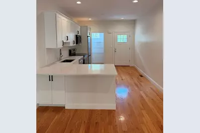 711 Mount Hope St #11, North Attleboro, MA 02760 - Photo 2