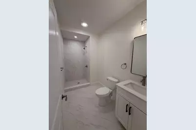 711 Mount Hope St #11, North Attleboro, MA 02760 - Photo 4