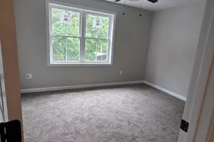 71 Pine St, Warren, MA 01083 - Photo 10