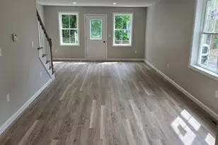 71 Pine St, Warren, MA 01083 - Photo 6