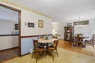 12 Linden St, Woburn, MA 01801 - Photo 12