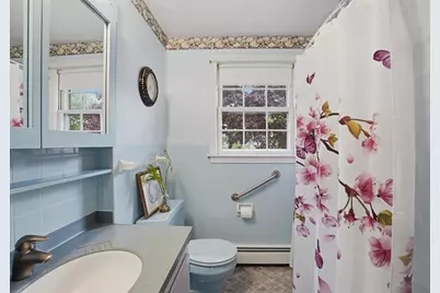 12 Linden Street, Woburn, MA 01801 - Photo 22