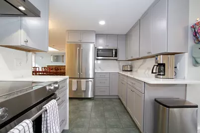 4 Johns Ave, Middleton, MA 01949 - Photo 16