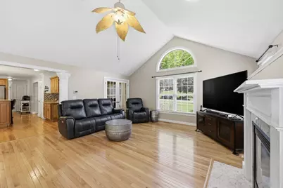 24 Jeanne Marie Dr, Westfield, MA 01085 - Photo 10