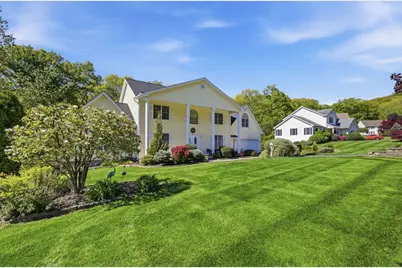 24 Jeanne Marie Dr, Westfield, MA 01085 - Photo 2