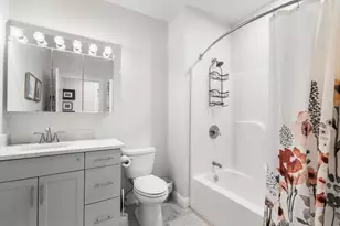 320 Middlesex Ave, Medford, MA 02155 - Photo 12