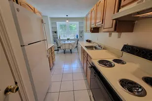 223 Heritage Dr, Northbridge, MA 01588 - Photo 4