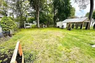 107 Dorset St, Springfield, MA 01108 - Photo 18