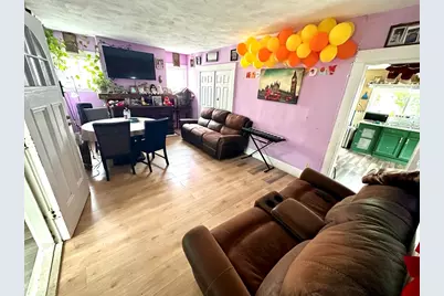 107 Dorset St, Springfield, MA 01108 - Photo 6