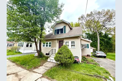 107 Dorset St, Springfield, MA 01108 - Photo 2