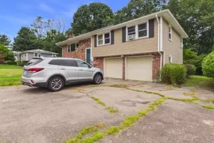 15 Sunset Dr, Randolph, MA 02368 - Photo 2