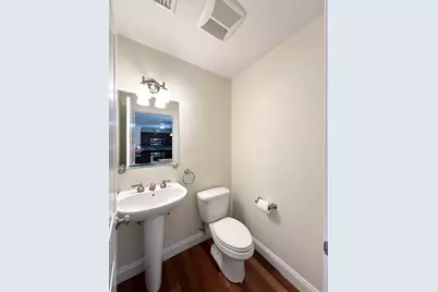 580 Quarry St #18, Quincy, MA 02169 - Photo 10