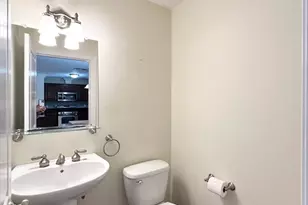 580 Quarry St, Quincy, MA 02169 - Photo 12