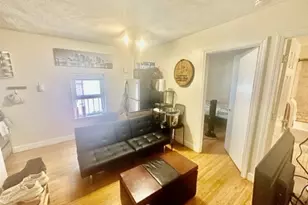 20 Bartlett Pl, Boston, MA 02113 - Photo 2