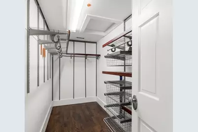 653 E 3rd St, Boston, MA 02127 - Photo 12
