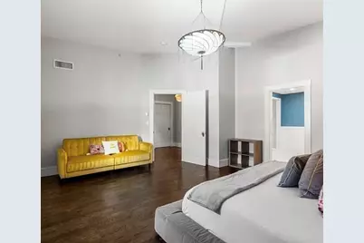 653 E 3rd St, Boston, MA 02127 - Photo 18