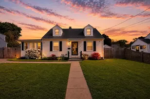 101 Frontenac St, Chicopee, MA 01020 - Photo 2