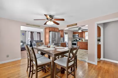 101 Frontenac Street, Chicopee, MA 01020 - Photo 10