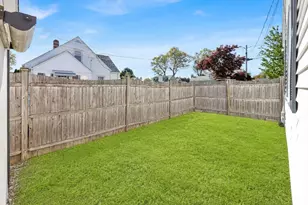 101 Frontenac St, Chicopee, MA 01020 - Photo 40