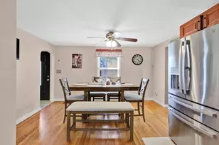101 Frontenac St, Chicopee, MA 01020 - Photo 8