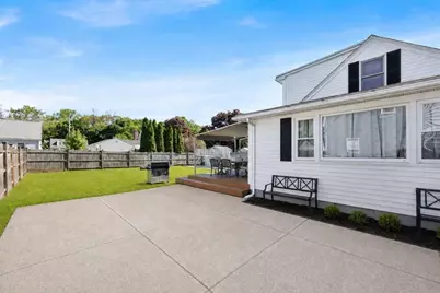 101 Frontenac Street, Chicopee, MA 01020 - Photo 36