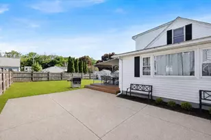 101 Frontenac St, Chicopee, MA 01020 - Photo 36