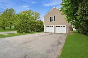 205 Bishop St, Framingham, MA 01702 - Photo 34