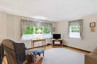 68 Deep Field Rd, Springfield, MA 01118 - Photo 4