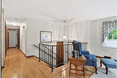 68 Deep Field Rd, Springfield, MA 01118 - Photo 8