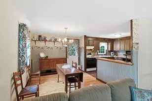 68 Deepfield Rd, Springfield, MA 01118 - Photo 10