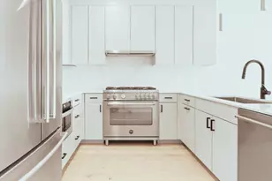 340 W 2nd St, Boston, MA 02127 - Photo 10