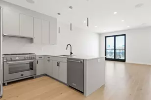 340 W 2nd St, Boston, MA 02127 - Photo 8