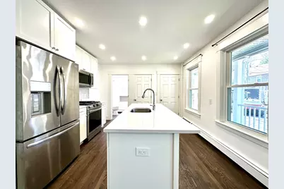 70 Gardner St #1, Waltham, MA 02453 - Photo 4