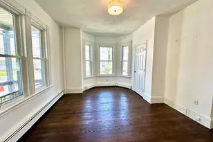 70 Gardner St, Waltham, MA 02453 - Photo 10