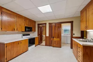 15 Winter St, Leominster, MA 01453 - Photo 14