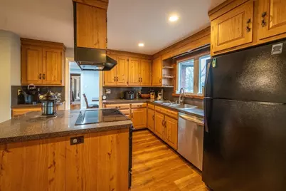 760 Washington St, Whitman, MA 02382 - Photo 22