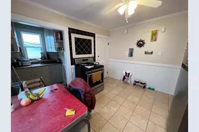 385 Arlington St #1, Watertown, MA 02472 - Photo 8