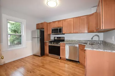 111 Holt St #111, Watertown, MA 02472 - Photo 2