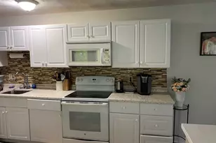 133 Walnut St, Malden, MA 02148 - Photo 2