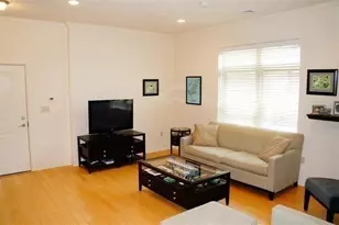 9 Gardner St, Boston, MA 02134 - Photo 8