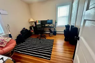 32 Raven St, Boston, MA 02125 - Photo 4