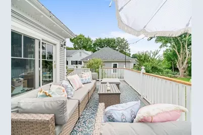 548 Elm St, Dartmouth, MA 02748 - Photo 16