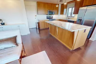 10 Hammond Pond Pkwy, Newton, MA 02467 - Photo 16