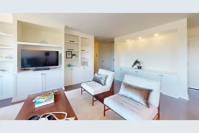 10 Hammond Pond Parkway #607, Newton, MA 02467 - Photo 6