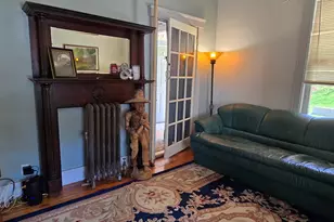 19 Denmark St, Worcester, MA 01606 - Photo 4