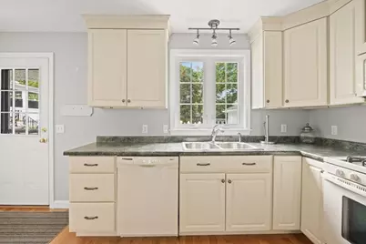 195 Bay St, Taunton, MA 02780 - Photo 8