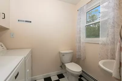 36 Fanning Ave, Dracut, MA 01826 - Photo 14