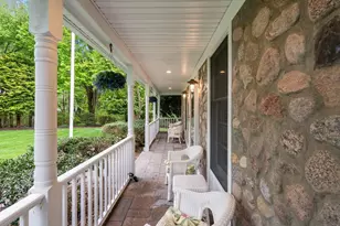 7 Maple Brook Ln, Franklin, MA 02038 - Photo 2