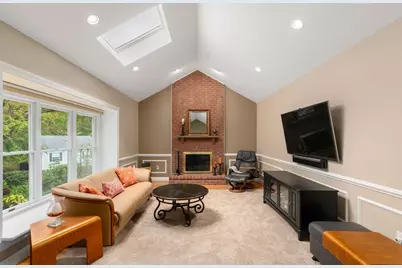 7 Maple Brook Ln, Franklin, MA 02038 - Photo 12