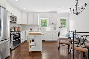 433 E 6th St, Boston, MA 02127 - Photo 2